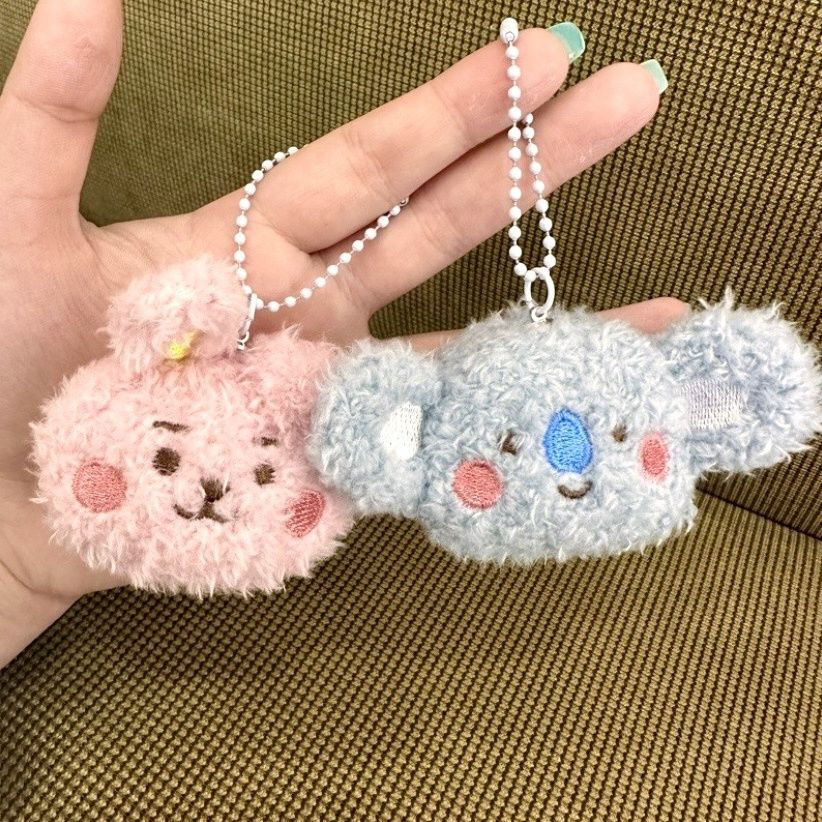 سلسلة مفاتيح دمية قطيفة لطيفة  - مراجعة Anime Merchandise For Girls وسعره